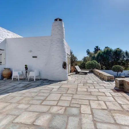 Danae By The Sea Pounda