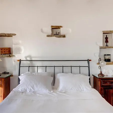 Danae By The Sea Willa Pounda